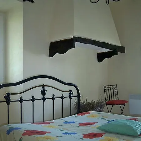 Chez Bacchus Bed & Breakfast Gras